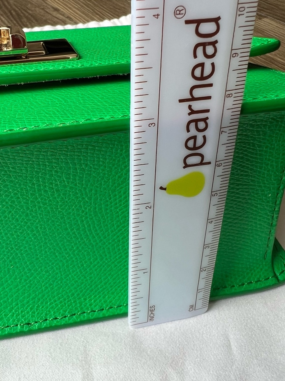 Furla Emerald Green Leather Crossbody with Gold Chain - Picture 11 of 12